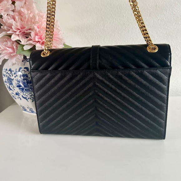 YSL Saint Laurent Large Monogram Envelope Matelasse - Picture 4 of 15